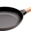 Staub Bratpfanne Aus Gusseisen Mit Holzgriff 19,4 Cm / 26 Cm 20